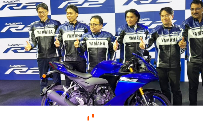 R2 பைக்கை 5 வண்ணங்களில் 3 Variant-களில் அறிமுகம் செய்தது Yamaha நிறுவனம்