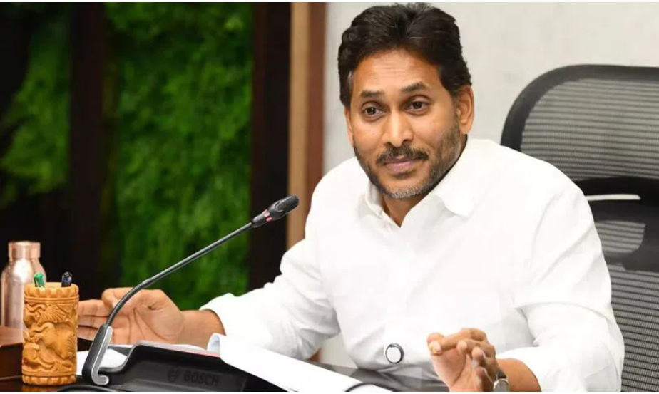 చంద్రబాబు నాయుడు లాంటి రాక్షసుడితో యుద్ధం చేస్తున్నాం : వైఎస్‌ జగన్‌
