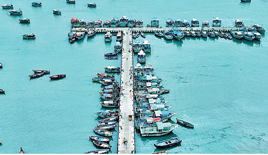 மீன்பிடி தடைக்காலம் இன்றுமுதல் அமல்: 15 ஆயிரம் விசைப்படகுகள் கடலுக்குச் செல்லாது