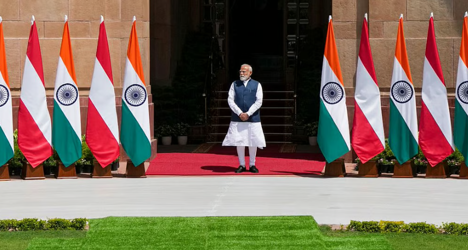 ராணுவ மோதலால் பிரச்சனைகளைத் தீர்க்க முடியாது: பிரதமர் மோடி