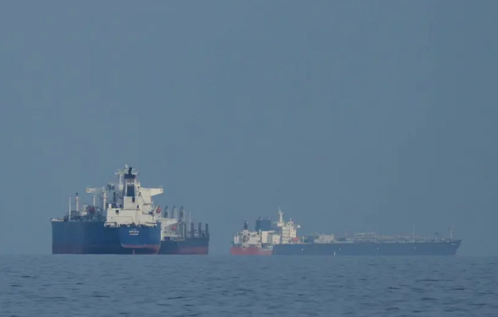 തുറന്ന ഹോർമുസ് മണിക്കൂറുകൾക്കുള്ളിൽ വീണ്ടും അടച്ച് ഇറാൻ; നടപടി US ഉപരോധം തുടരുന്നതിൽ പ്രതിഷേധിച്ച്