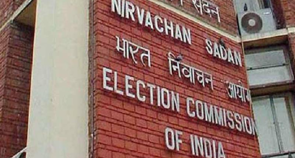 പ്രിസൈഡിങ് ഓഫീസറുടെ ഡയറി മറന്നുവെച്ചു; പാലക്കാട് മെറ്റീരിയൽ റൂം തുറക്കാൻ തെരഞ്ഞെടുപ്പ് കമ്മീഷൻ