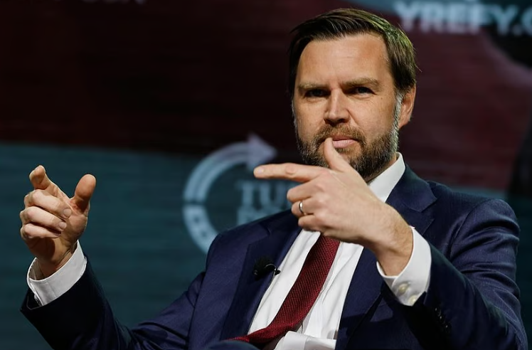 ஈரானுடன் அமெரிக்கா 2-ம் கட்ட பேச்சு: ஜே.டி.வான்ஸ் பாகிஸ்தான் பயணிப்பதாக தகவல்