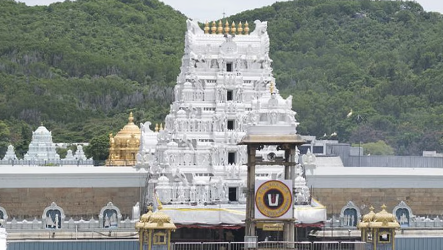 அட்சய திரிதியை நாளில் திருப்பதி கோவிலில் ரூ.1.10 கோடி தங்க டாலர்கள் விற்பனை