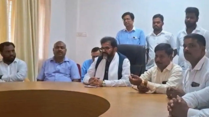 'ಇನ್ಮುಂದೆ ಕಾಂಗ್ರೆಸ್‌ ಸ್ಮಶಾನಕ್ಕೆ ಹೋದ ಹೆಣದಂತೆ' ಗುಂಡ್ಲುಪೇಟೆಯಲ್ಲಿ ಛಲವಾದಿ ನಾರಾಯಣಸ್ವಾಮಿ ಗುಡುಗು