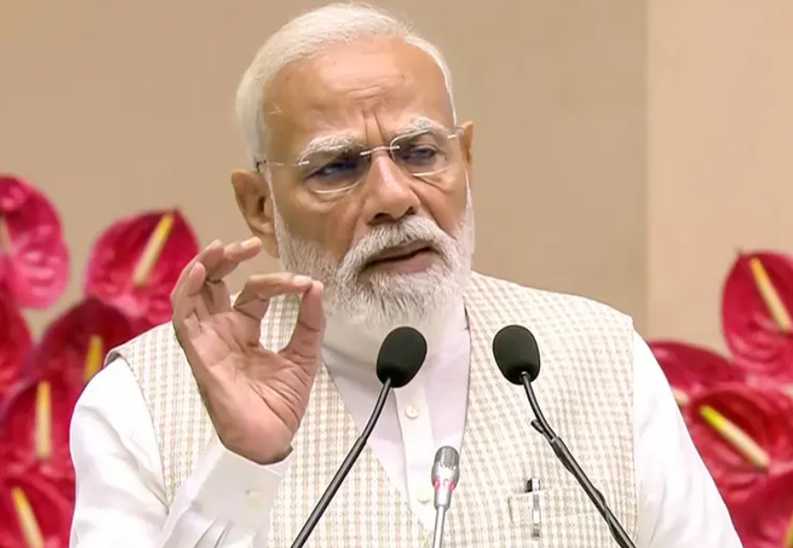 ‘ഭീകരവാദത്തിന് മുന്നിൽ ഇന്ത്യ ഒരിക്കലും തലകുനിക്കില്ല’ പഹൽഗാം ആക്രമണ വാർഷികത്തിൽ ഇരകൾക്ക് ആദരാഞ്ജലി അർപ്പിച്ച് പ്രധാനമന്ത്രി