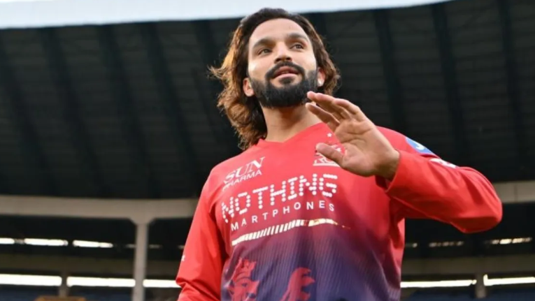 ನಾಯಕರದ್ದೇ ಅಬ್ಬರ: ಟಾಪ್-5 ‘ಸೂಪರ್ ಸ್ಟ್ರೈಕರ್ಸ್’ ಪಾಟೀದಾರ್ No.1