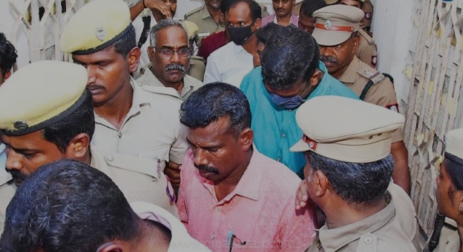 சாத்தான்குளம் இரட்டை கொலை வழக்கில் 9 போலீசாரின் மரண தண்டனையை உறுதி செய்ய ஐகோர்ட்டில் சிபிஐ மனு 05:10 PM Apr 24, 202