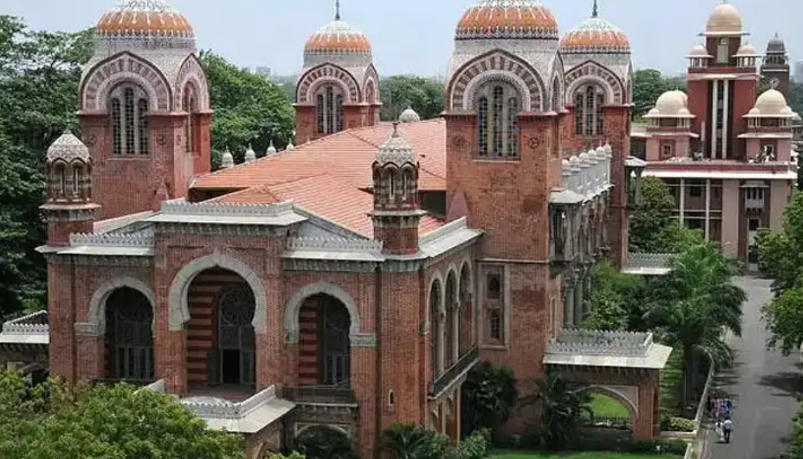 இலவச கல்வி திட்டம்; கல்லூரிகளில் சேர ஏழை மாணவர்கள் விண்ணப்பிக்கலாம்..!