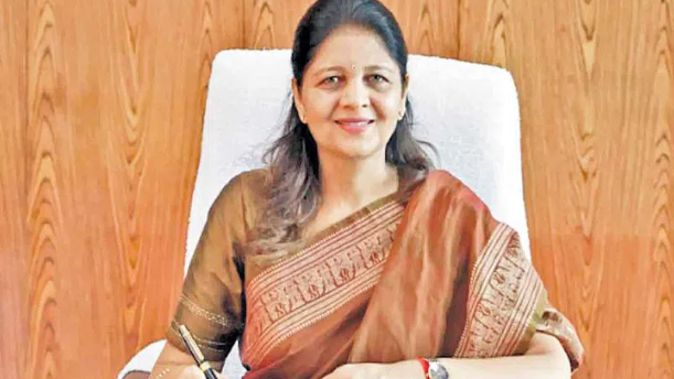 హోంశాఖ ప్రధాన కార్యదర్శిగా శిఖాగోయెల్‌