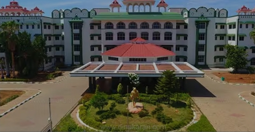 திருநங்கை மறுவாழ்வு திட்டத்தை தாலுகா அளவில் அமல்படுத்த தமிழ்நாடு அரசுக்கு ஐகோர்ட் மதுரை கிளை உத்தரவு 