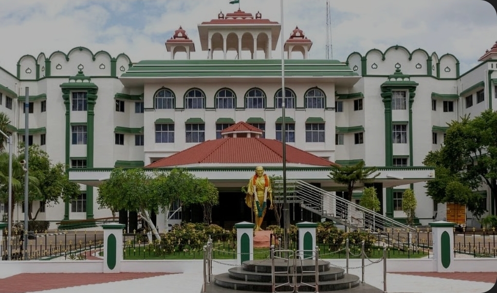 பனை தொழிலாளியை எஸ்ஐ துப்பாக்கியால் சுட்ட சம்பவம் - தென்காசி துணை ஆட்சியர் அறிக்கை அளிக்க உத்தரவு