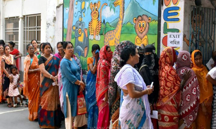 ஆளும் திரிணாமுல் - பாஜக கட்சிகளுக்கு இடையே வாழ்வா... சாவா தேர்தல்; மேற்கு வங்கத்தில் விறுவிறுப்பாக நடந்த 2-ம் கட்ட வாக்குப்பதிவு நிறைவு