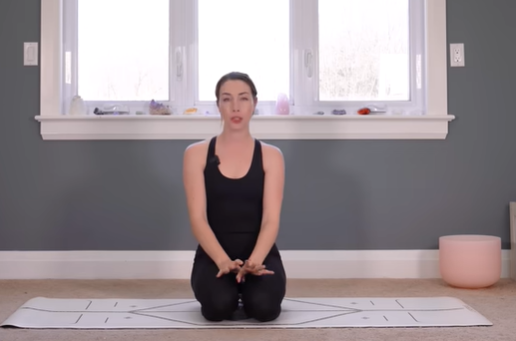 10 min Gentle Morning Yoga for Beginners 