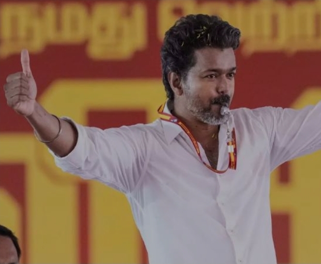 ഇങ്ങനെ പേടിക്കാതെടോ ! തമിഴകത്ത് ‘റിസോർട്ട് രാഷ്ട്രീയ’ നീക്കവുമായി വിജയ്, സ്ഥാനാർത്ഥികൾ മറുകണ്ടം ചാടാതിരിക്കാൻ എല്ലാം സജ്ജം