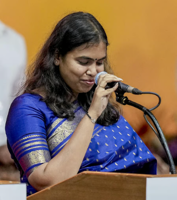 ತಮಿಳುನಾಡು ವಿಧಾನಸಭೆಯಲ್ಲಿ ಪ್ರಮಾಣವಚನ ಸ್ವೀಕರಿಸದ ನೂತನ ಸಚಿವೆ: ಕಾರಣ ಇಲ್ಲಿದೆ