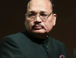 അഭിഭാഷകരുടെ വ്യാജ ബിരുദത്തിലും ഓൺലൈൻ പെരുമാറ്റത്തിലും സുപ്രീം കോടതിക്ക് കടുത്ത ആശങ്ക
