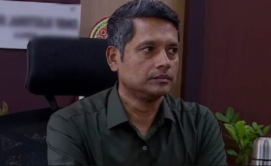 വി ഡി സതീശന്റെ സെക്രട്ടറിയായി രത്തൻ ഖേൽക്ക‍‍ർ; നിയമസഭാ തെരഞ്ഞെടുപ്പ് വൻ അട്ടിമറിയെന്ന് ഐ.എൻ.എൽ
