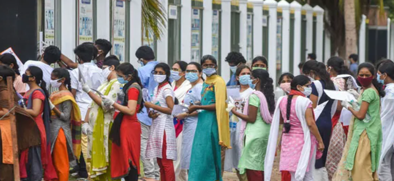 ജെഇഇ, നീറ്റ് പരീക്ഷകള്‍ ലയിപ്പിക്കുന്നു? സംയുക്ത പ്രവേശന പരീക്ഷകള്‍ നടത്താന്‍ കേന്ദ്രം