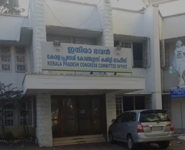 കോൺ​ഗ്രസ് എന്താ ഇങ്ങനെ ? എറണാകുളം ഡിസിസി പ്രസിഡന്റ്, ജിസിഡിഎ ചെയർമാൻ പദവികളിലേക്ക് കണ്ണുംനട്ട് അര ഡസനോളം നേതാക്കൾ