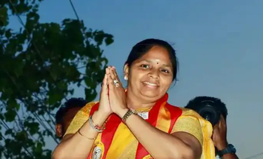 இனி எம்.எல்.ஏ ஆபீஸுக்கு போக தேவையில்லை! QR கோடு ஸ்கேன் செய்து ஆன்லைனில் புகார் அளிக்கலாம்..!