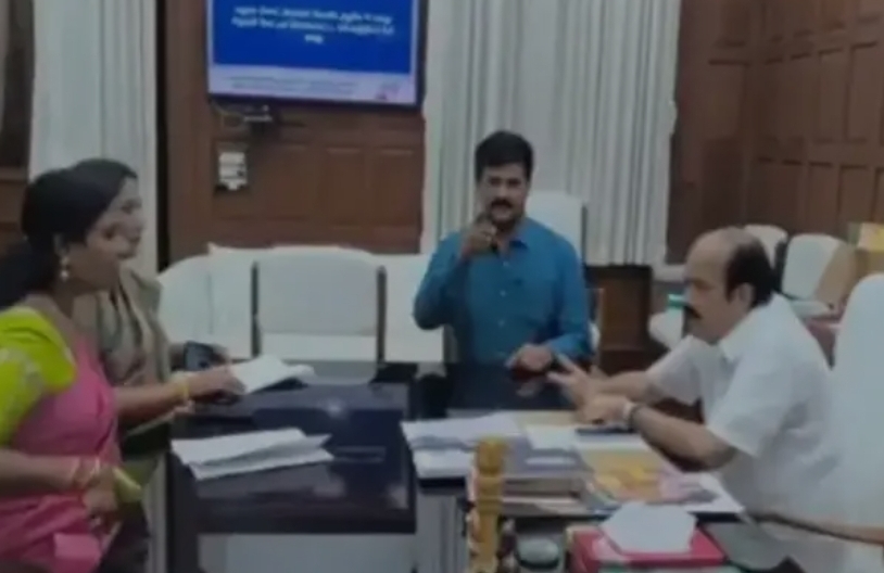 அதிமுக எம்எல்ஏக்கள் 3 பேர் ராஜினாமா