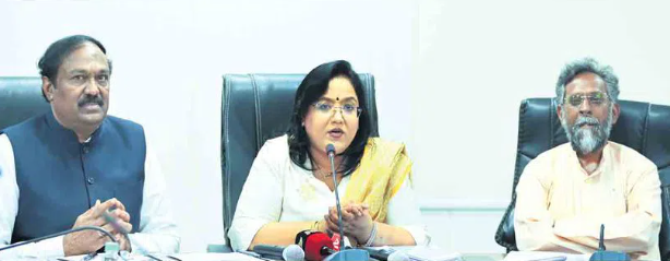 ఇంటర్న్‌షిప్‌ చేసిన చోటే ప్లేస్‌మెంట్‌.. సాంకేతిక విద్యాశాఖ కమిషనర్‌ శ్రీదేవసేన వెల్లడి