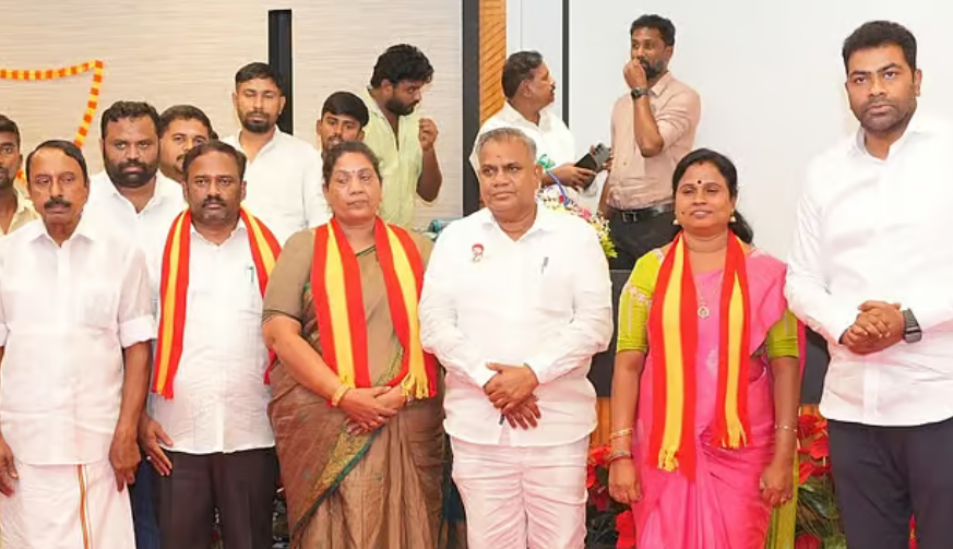 எம்எல்ஏக்கள் ராஜிநாமா! சிபிஐ, அமலாக்கத்துறை விசாரணைக்கு அதிமுக எம்பி கோரிக்கை!