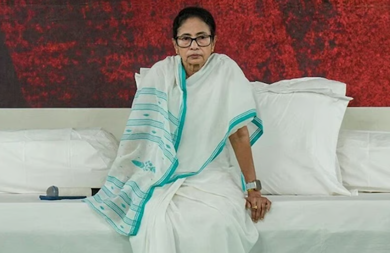 மம்தாவின் கூட்டத்தை புறக்கணித்த 60 திரிணமூல் எம்எல்ஏக்கள்