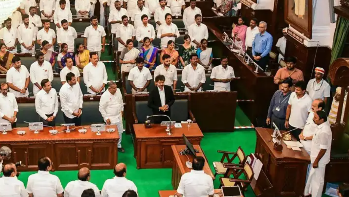 தமிழக அமைச்சரவையில் அமைச்சர்களுக்கான வரிசை பட்டியல் வெளியீடு