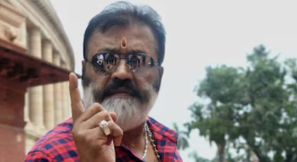ലത് ശരിയല്ല... ഞാന്‍ മാത്രം അറിഞ്ഞില്ല കേട്ടോ' സുരേഷ് ഗോപി