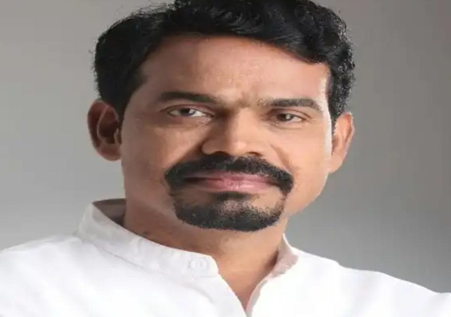 சபரிமலை அய்யப்ப சேவா சமாஜத்தின் தேசிய தலைவராக தமிழரான கராத்தே முருகன் நியமனம்..!!