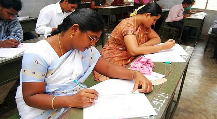 ஆசிரியர் பதவி உயர்வுக்கு ‘டெட்’ தேர்ச்சி கட்டாயம்: பள்ளிக்கல்வித் துறை செயலர் விளக்கம்