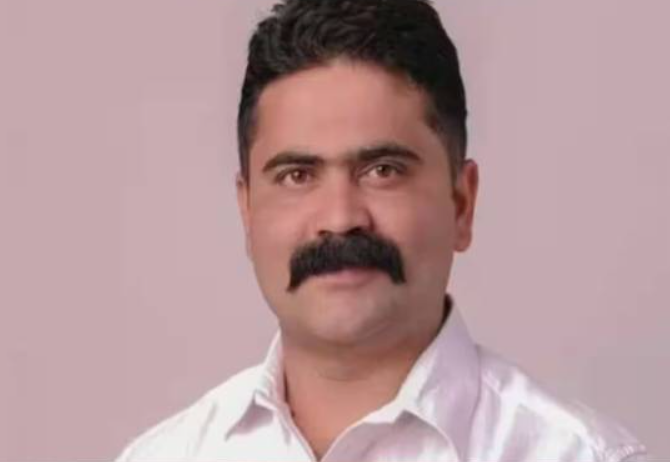 പീഡന കേസിൽ ജയിലിൽ കഴിയുന്ന കോൺഗ്രസ് കൗൺസിലർ പ്രശോഭിന്റെ അവധി അപേക്ഷ നഗരസഭ നിരസിച്ചു, കൗൺസിലർ സ്ഥാനം നഷ്ടമാകും