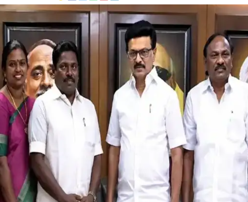 தி.மு.க.வில் இணைந்த அ.தி.மு.க முன்னாள் அமைச்சர்!