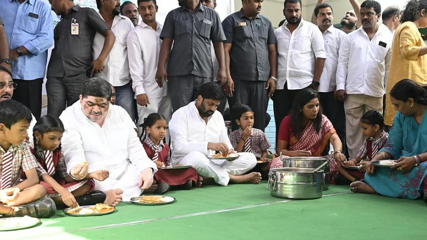 தெலங்கானா அரசுப் பள்ளிகளில் காலை உணவுத் திட்டம் தொடக்கம்