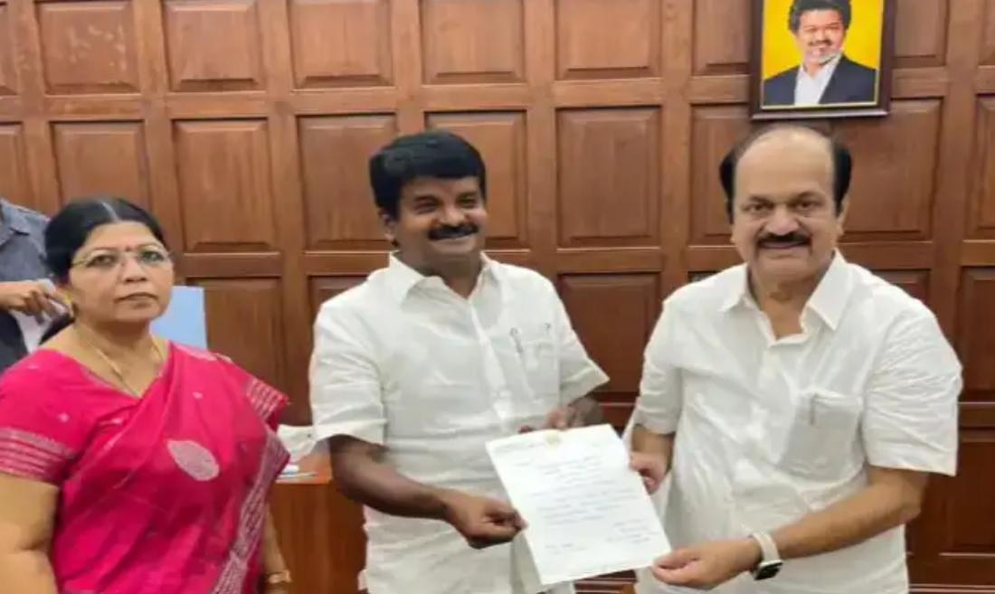 எம்.எல்.ஏ பதவியை ராஜினாமா செய்தார் விஜயபாஸ்கர்