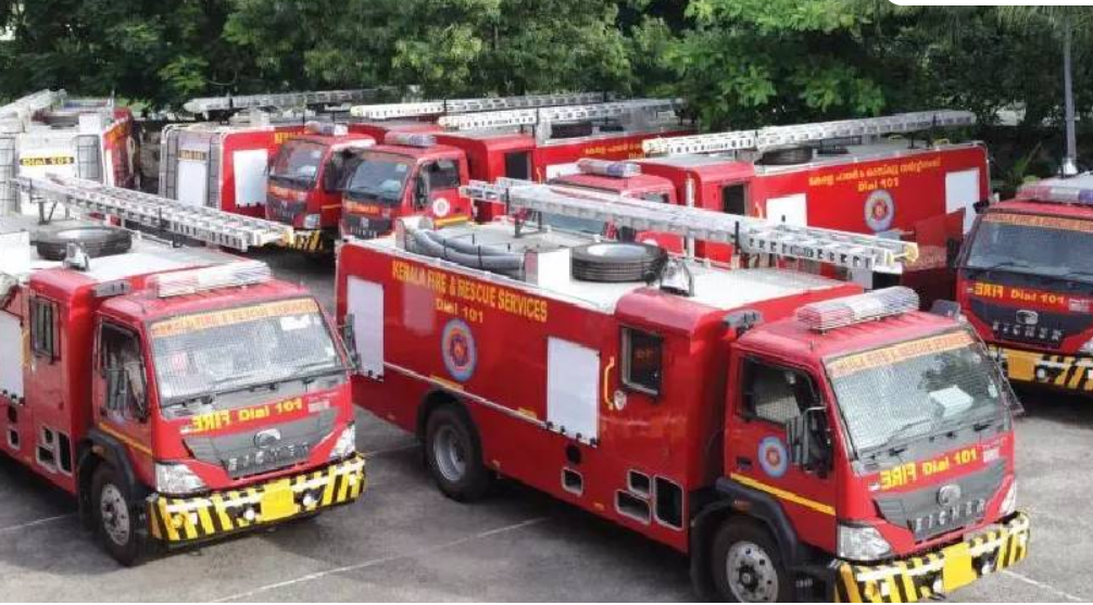 ഫയർഫോഴ്സിൽ 1200 പേരെ സ്ഥലം മാറ്റി; നടപടി കോൺഗ്രസ് അനുകൂല സഘടനാ നേതാവിൻ്റെ നിർദേശ പ്രകാരം