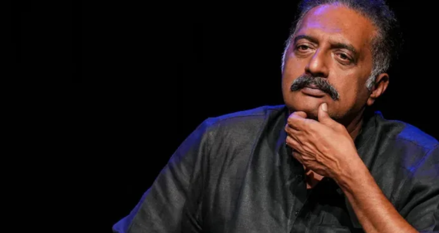 3 സംസ്ഥാനങ്ങളിൽ വോട്ടർ ഐഡികളുണ്ടെന്ന ആരോപണം; പ്രകാശ് രാജിനെതിരെ ജാമ്യമില്ലാ വാറന്‍റ് പുറപ്പെടുവിച്ച് ബെംഗളൂരു കോടതി