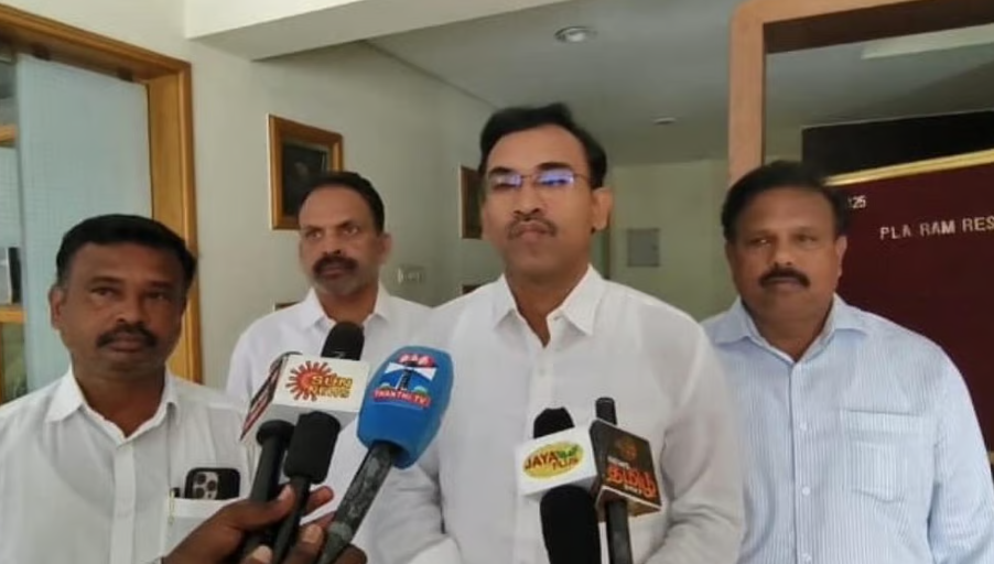 சென்னை, திருச்சி உள்ளிட்ட 5 மாவட்டங்களில் சாலையோர உணவு விற்பனையை முறைப்படுத்த முடிவு: அமைச்சர் அருண்ராஜ்