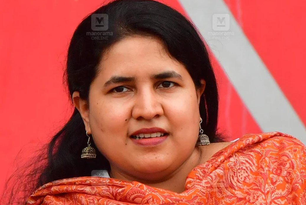 ‘കൃത്യമായ ഉത്തരമില്ല, സാങ്കേതികവിവരങ്ങൾ പോലും അറിയില്ല’; കുറ്റകൃത്യത്തിൽ വീണയെക്കാൾ പങ്കുള്ളയാൾ ?