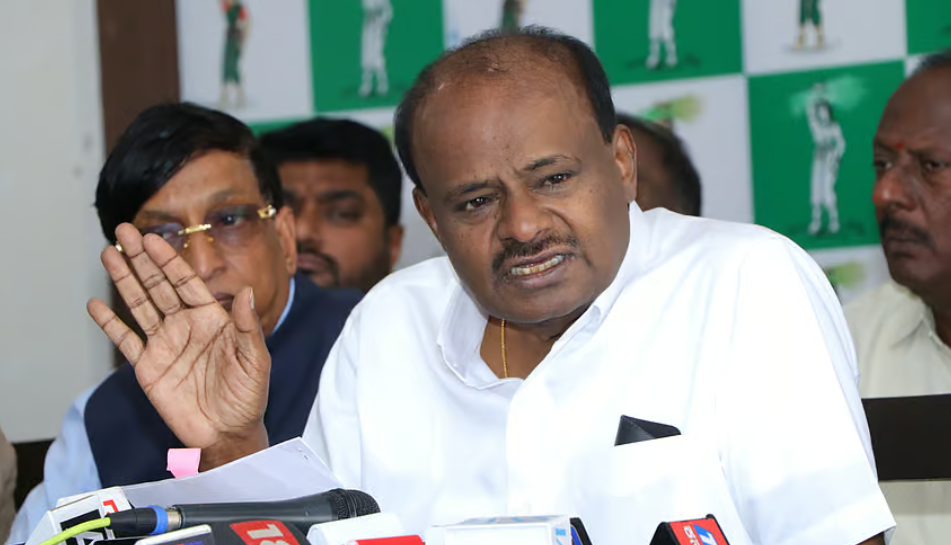 ಬಾಂಗ್ಲಾ ವಲಸಿಗರಿಗೆ ಗುರುತಿನ ಚೀಟಿ ಸೃಷ್ಟಿಸಲು ಕಾಂಗ್ರೆಸ್‌ ಸರ್ಕಾರ ಯತ್ನ: HDK