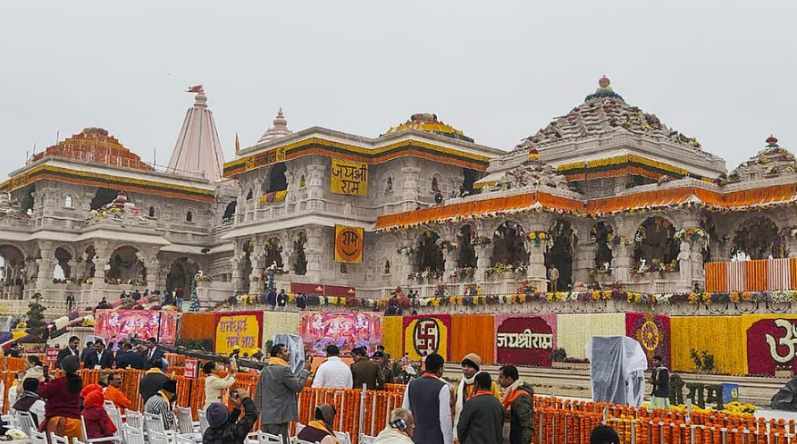 ​ராமர் கோயி​லில் விஐபி தரிசனம் பெயரில் ரூ.30,000 வரை வசூலித்தது அம்பலம்