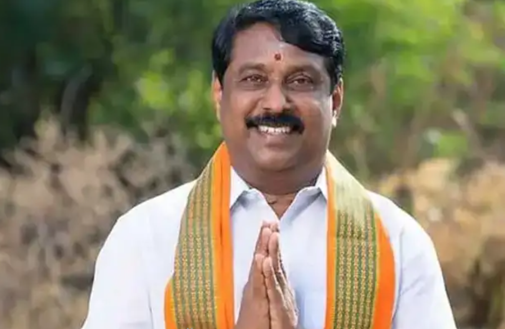  தமிழக விவசாயிகள் பாதுகாப்பு சங்க தலைவர்.