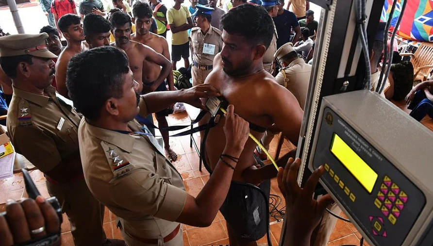 காவலர் பணிக்கான வயது வரம்பை உயர்த்த தமிழக அரசுக்கு அன்புமணி கோரிக்கை