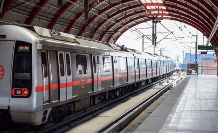மாணவர்கள் போராட்டம் காரணமாக டெல்லியில் 16 மெட்ரோ ரயில் நிலையங்கள் மூடல்!!