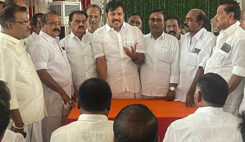 பழநி கோயில் நில மோசடி விவகாரம்: சிபிஐ விசாரிக்க கோரி அதிமுக ஜூலை 25-ல் ஆர்ப்பாட்டம்