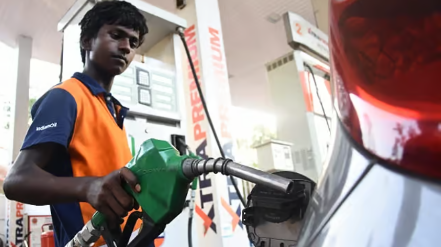பட்ஜெட்டுக்கு பிறகு பெட்ரோல், டீசல் விலை உயருமா? நிதித்துறை செயலர் விளக்கம்!