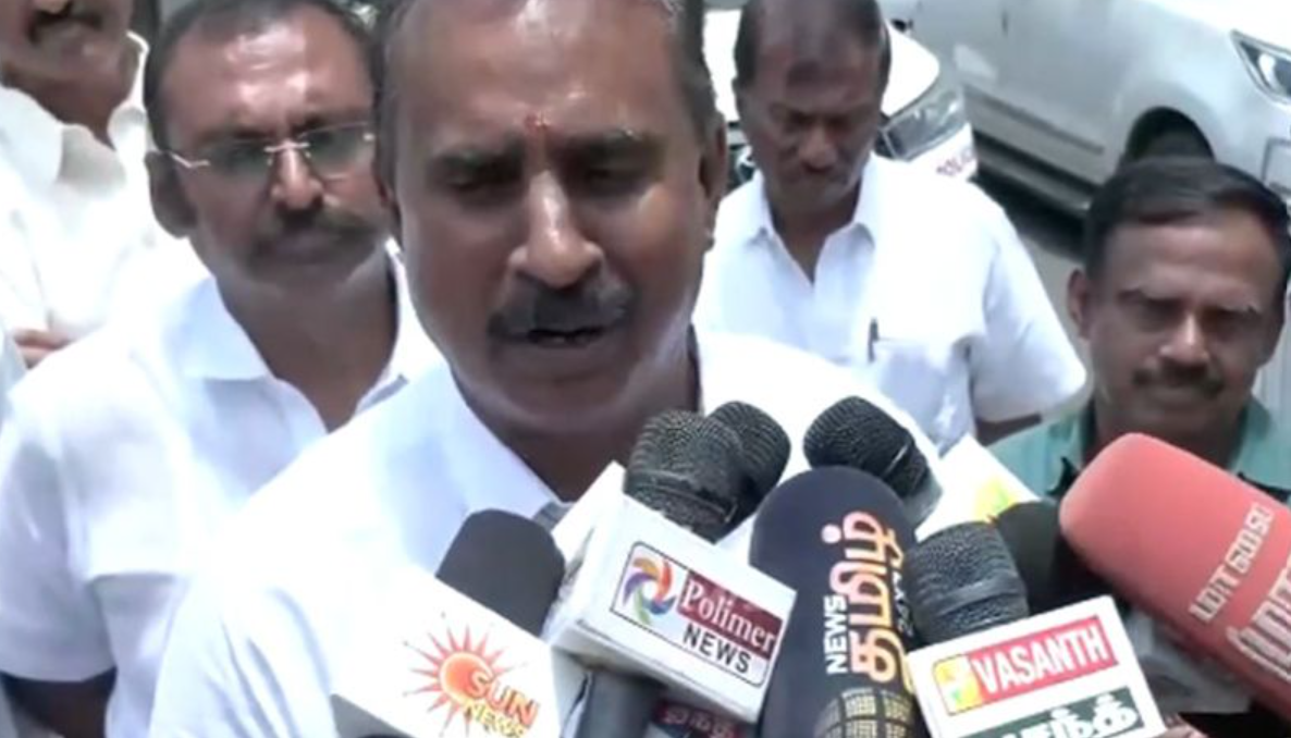 அதிமுக எங்க கட்சி; தவெக-ல சேர போறீங்களான எங்க கிட்ட கேக்குறதே தப்புங்க.. எஸ்.பி.வேலுமணி பேட்டி