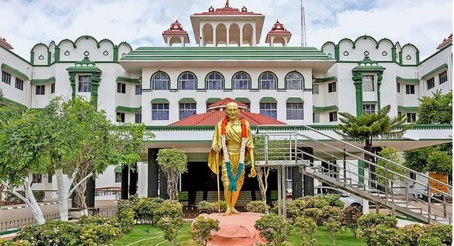 கனிமங்கள் கொண்டு செல்ல தமிழக அரசின் தடைக்கு எதிரான மனு
